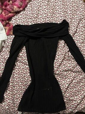 Black Off-Shoulder Ribbed Women's Dress